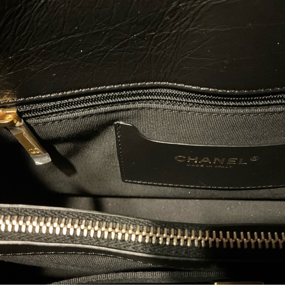 AUTH Chanel 23S Graphic Catch Cut Out Handle Small Shopping Tote Bag - Picture 8 of 9